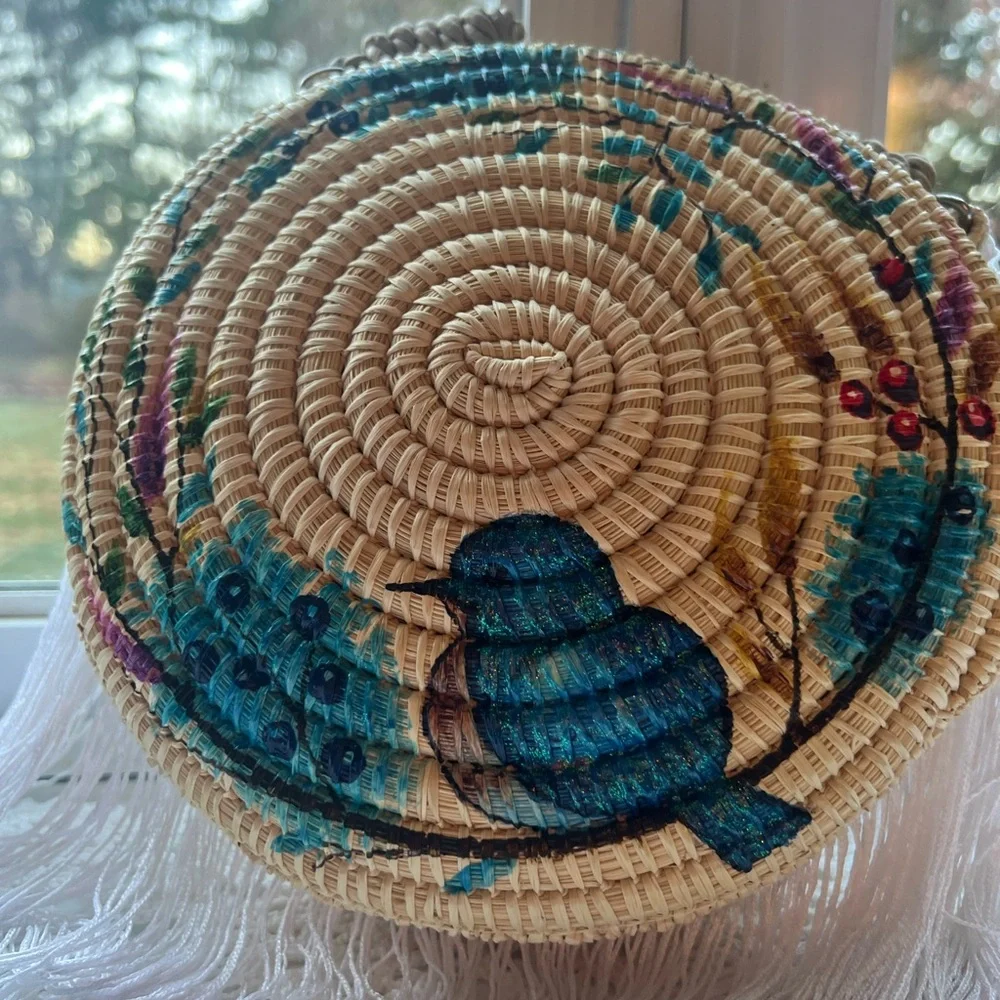 Handwoven Toquilla Straw Round Bag by Yurelly Mero - Blue Bird Design - Picture 7 of 12